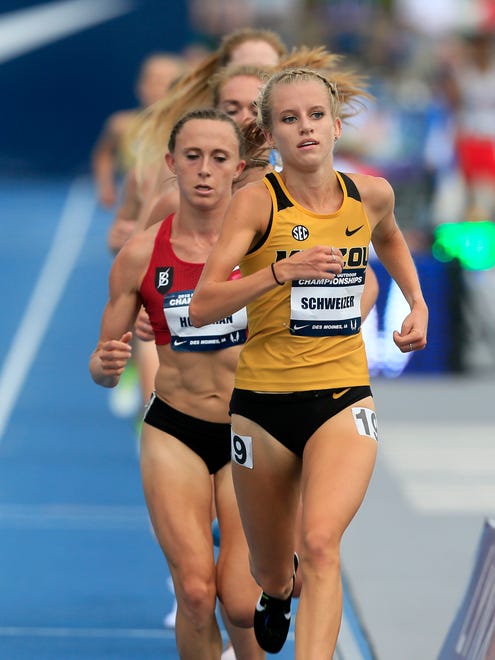 Karissa Schweizer leads in the Women's 5000M Final at the 2018 USATF Outdoor Championships Sunday, June 24, 2018.