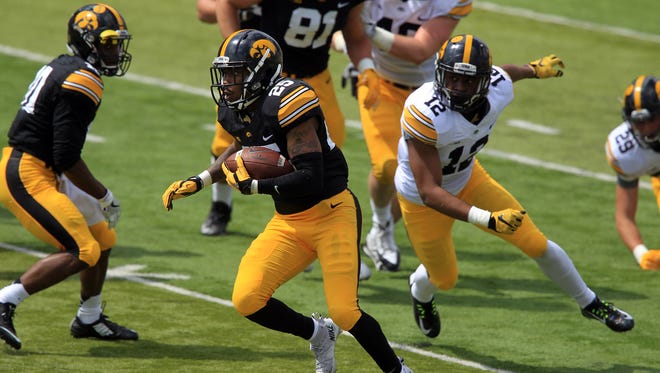 Akrum Wadley showed some nice burst and power at the spring game (51 yards on 10 touches). He and LeShun Daniels Jr. have the potential to  combine for 2,000 yards in 2016.