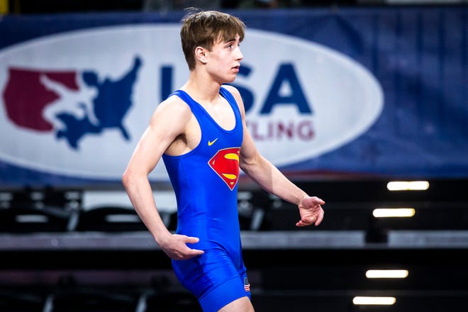 Drake Ayala gets ready before a match at 57 kg during the UWW Junior National freestyle championships, Saturday, May 1, 2021, at the Xtream Arena in Coralville, Iowa.