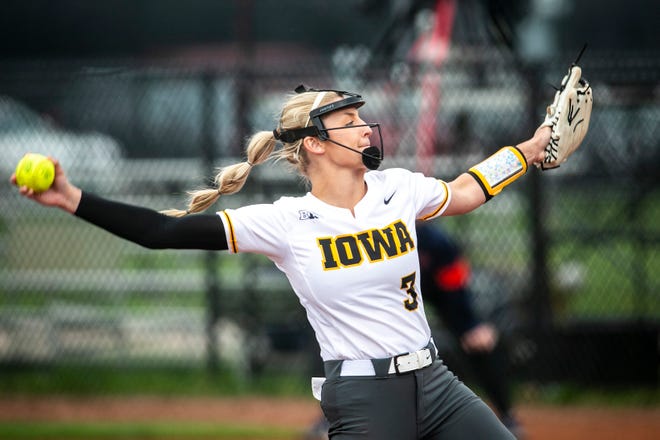 Iowa's Allison Doocy (3) delivers a pitch during a NCAA Big Ten Conference softball game against Illinois, Sunday, May 16, 2021, at Bob Pearl Field in Iowa City, Iowa.