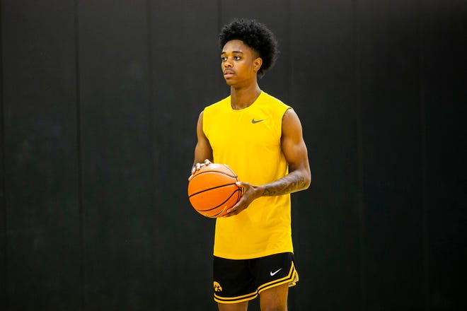 Iowa's Dasonte Bowen warms up before a NCAA men's basketball summer practice, Wednesday, June 15, 2022, at Carver-Hawkeye Arena in Iowa City, Iowa.