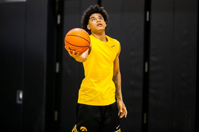 Iowa's Amarion Nimmers warms up before a NCAA men's basketball summer practice, Wednesday, June 15, 2022, at Carver-Hawkeye Arena in Iowa City, Iowa.
