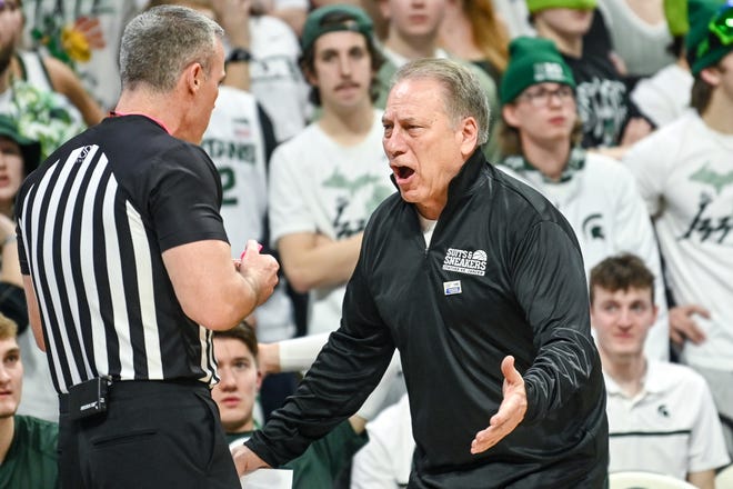 Michigan State's head coach Tom Izzo argues a technical foul on Tyson Walker during the second half in the game against  Iowa on Thursday, Jan. 26, 2023, at the Breslin Center in Lansing.